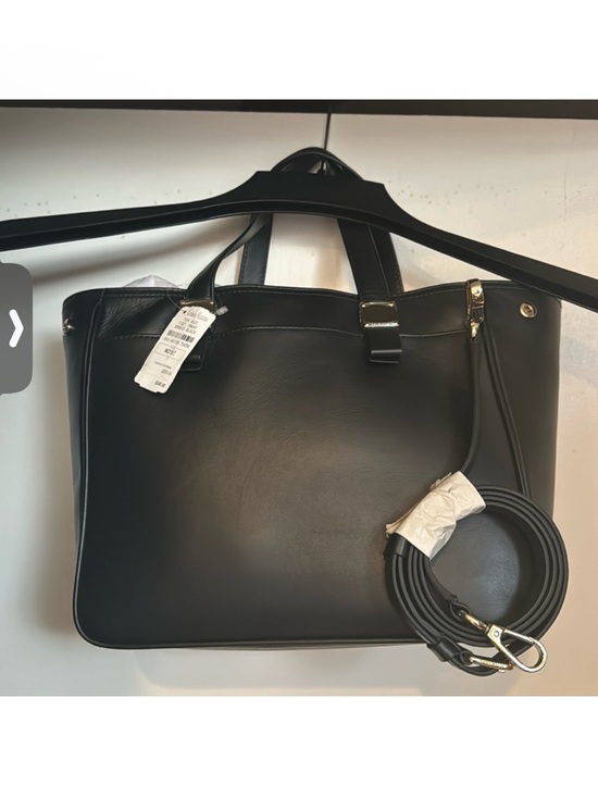 Cole Haan Handbags - Cole Haan Black Leather Tote with Detachable Strap